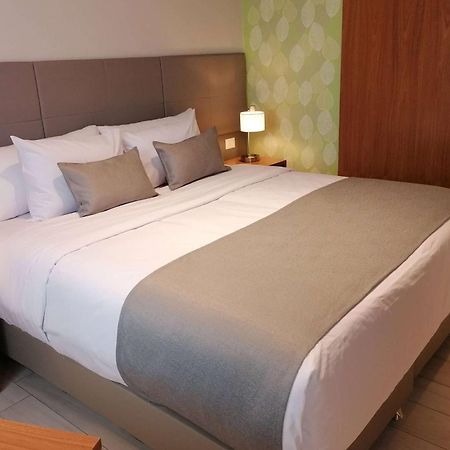 Dazzler By Wyndham Ciudad Del Este Ngoại thất bức ảnh